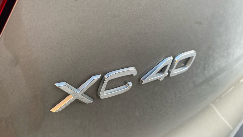 Volvo Xc40 1.5 T5 Recharge PHEV Inscription Pro 5dr Auto Estate